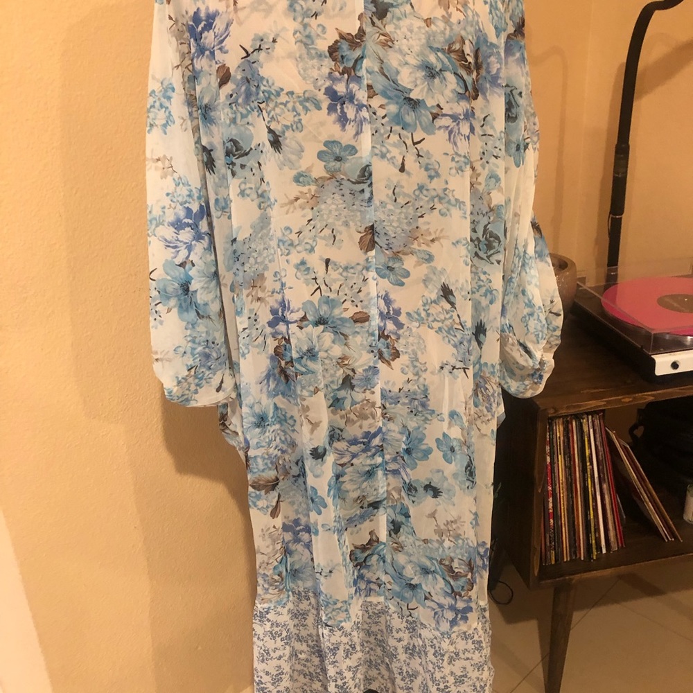 Blue Kimono - Picture 7 of 8